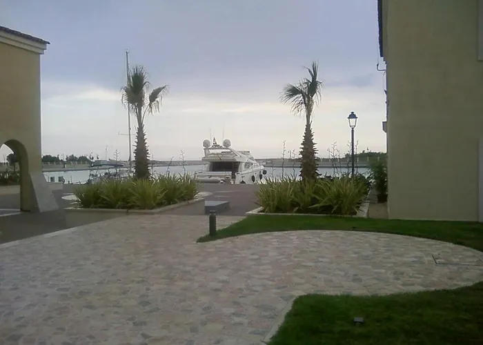 Basilicata Host To Host - Sassi E Mare